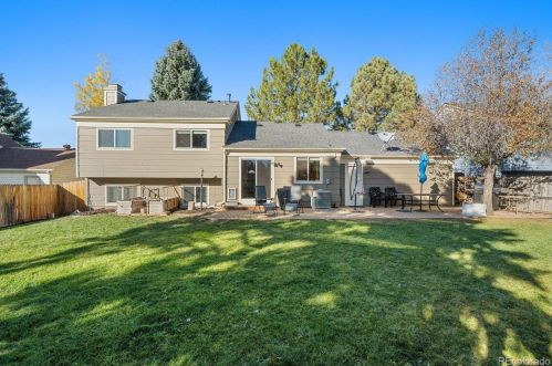 21606 Powers Pl, Aurora CO 80015-3372 exterior