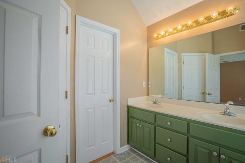 60 Monte Ln, Jefferson GA  30549-6904 exterior