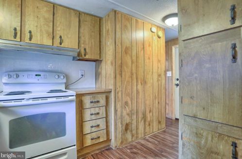 606 Spg Gdn St, Carlisle PA  17013-2526 exterior