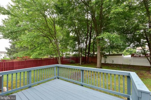 7309 Sterling Grove Dr, Springfield VA  22150-4437 exterior