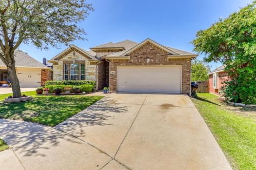 4925 Galley Cir, Fort Worth TX  76135-7016 exterior