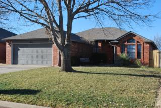 10121 Glascow Dr, Yukon, OK 73099-7620
