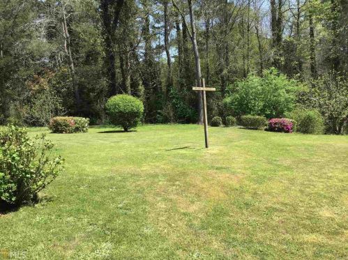 6 Old Ivy Rd, Stockbridge GA  30281-2130 exterior