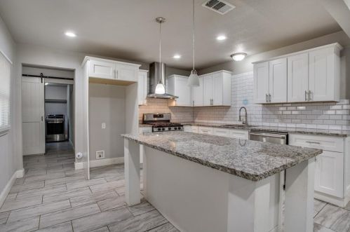 814 Buckalew St, Dallas TX  75208-6017 exterior