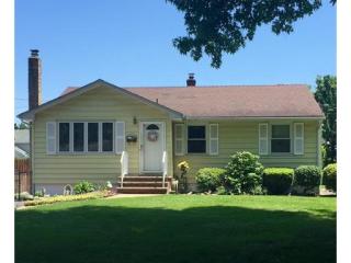 20 Princeton Ave, Colonia, NJ 07067-2812