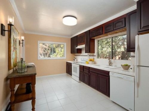 682 San Antonio Rd, Los Altos CA 94022-1304 exterior