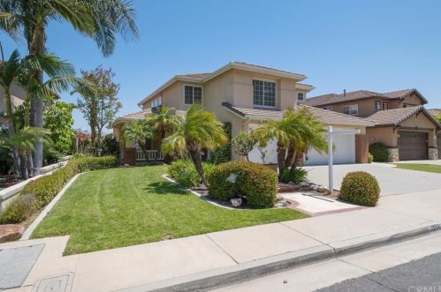 1008 Cascade Ln, Anaheim, CA 92808-2508
