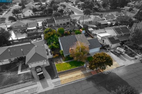 4566 Lincoln Dr, Concord CA  94521-1332 exterior