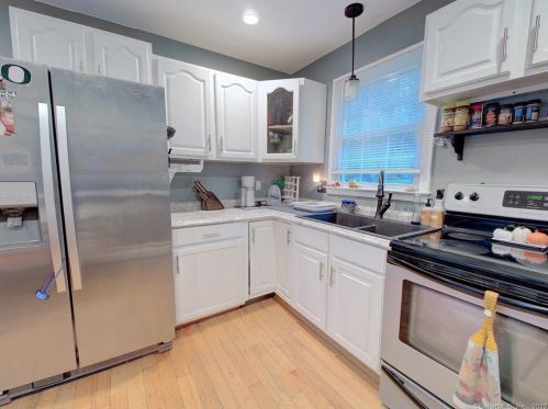 31 Beatrice Ave, Killingly CT  06239-4204 exterior
