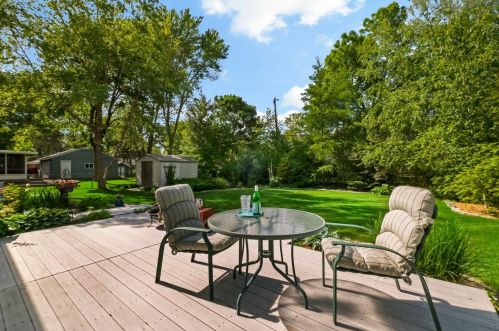1007 Edgewater Ave, Saint Paul MN  55126-8119 exterior