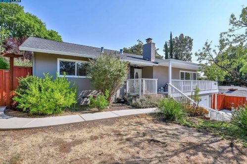 37 Johns Ct, Concord, CA 94523-4023