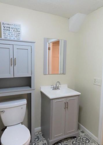 10 Summit Dr, Windsor CT  06095-3238 exterior