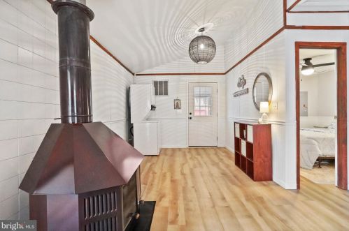 1195 Warden Lake A B Dr, Wardensville WV  26851-8192 exterior