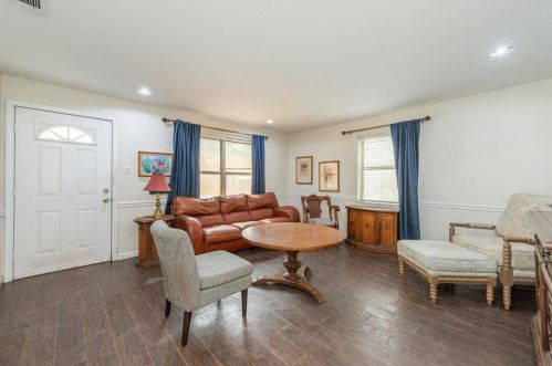 3021 Pueblo Trl, Fort Worth, TX 76135-3850