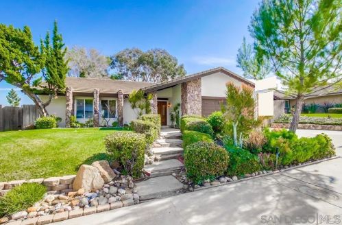 325 Dewane Dr, El Cajon, CA 92020-2919