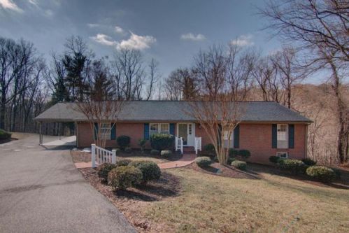 4606 Rosecrest Rd, Roanoke, VA 24018-4130