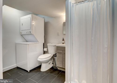 15009 Snowden Dr, Silver Spring MD 20905-5663 exterior