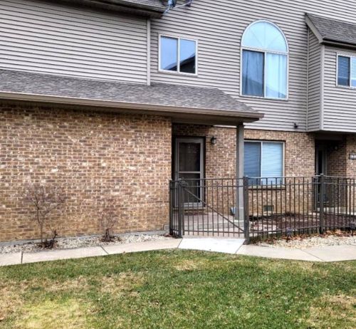 818 Il Route 173, Antioch, IL 60002-1400