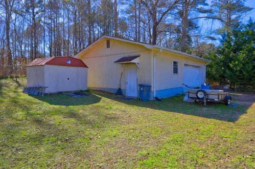 2690 Lakeview Dr, Conyers GA  30094-4942 exterior