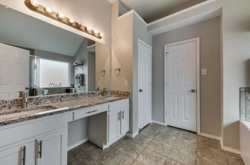 509 Flowering Plum Ln, Fort Worth TX  76140-6558 exterior