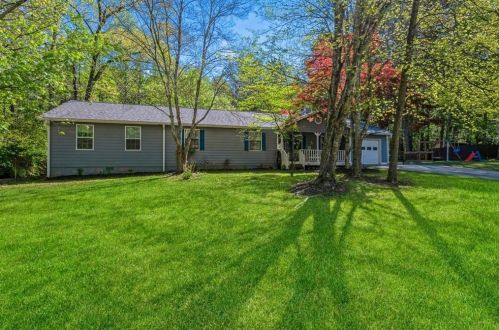 2715 Oak Log Way, Buford, GA 30519-6414