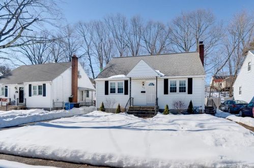 1812 Corbin Ave, New Britain, CT 06053-2704