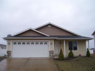9704 Asher Dr, Amber, WA 99004-8568