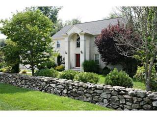13 Bridle Dr, Lincoln, RI 02865-4542