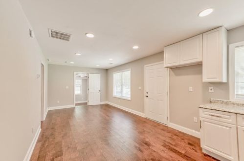 2851 1st Ave, Atlanta GA  30315-9001 exterior