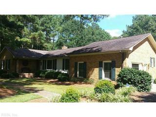2021 Prince Edward Dr, Chesapeake, VA 23322-2221