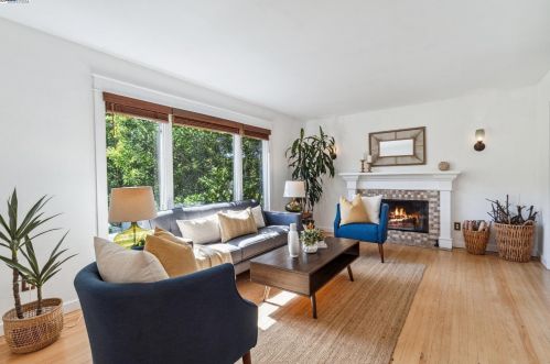 497 Clark St, Crockett, CA 94525-1521