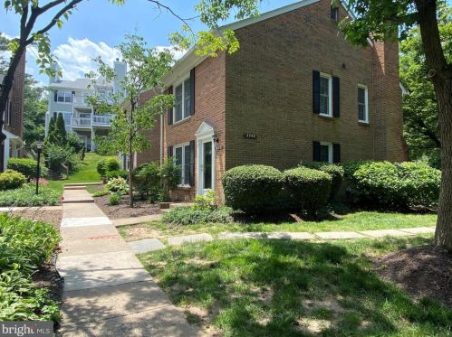 2548 Arlington Mill Dr, Arlington VA  22206-4084 exterior