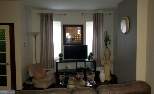 2229 Darien St, Philadelphia, PA 19148-3105