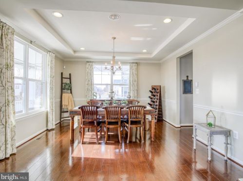 395 Lord Fairfax St, Charles Town WV 25414-2529 exterior