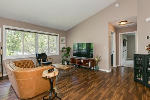 2345 Eldridge Ave, Saint Paul MN  55109-4087 exterior