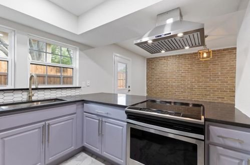 2633 Via Cordova, Carrollton TX 75006-4656 exterior