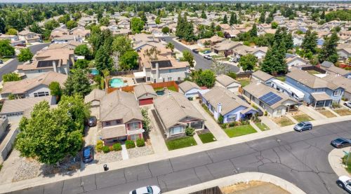9013 Westpark Dr, Elk Grove CA  95624-1329 exterior