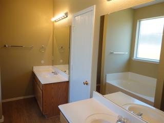 4829 Marina Del Rd, Fort Worth TX  76179-4117 exterior