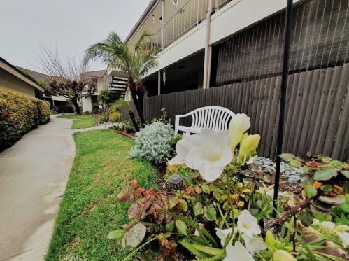 22621 Nadine Cir, Torrance CA  90505-8047 exterior