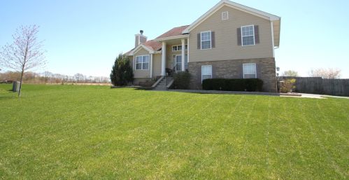 7680 Stanton Ave, Rockford, IL 61109-5002