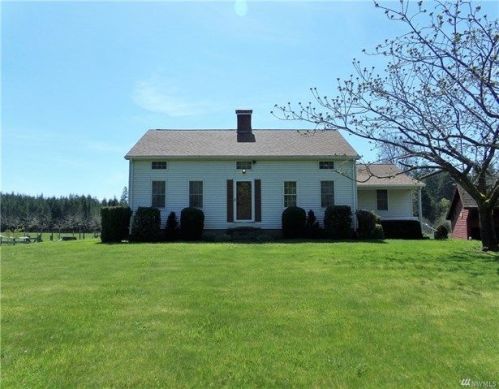 1401 Beeville Loop Rd, Matlock, WA 98560-9718