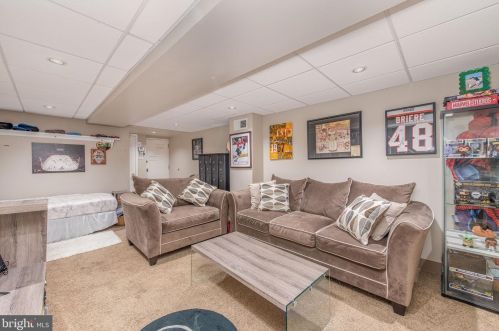 2947 Juniper St, Philadelphia PA  19148-4950 exterior