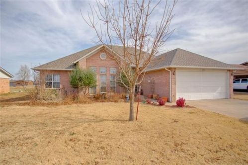 1007 Country Club Rd, Anadarko, OK 73005-5703