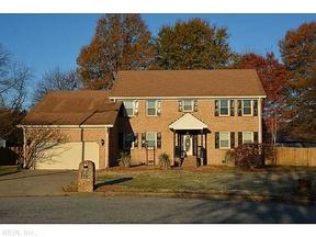400 Ivy Ct, Chesapeake, VA 23325-4352