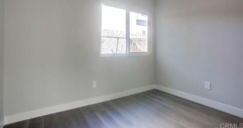 1461 Darwin Dr, Oceanside CA  92056-3042 exterior