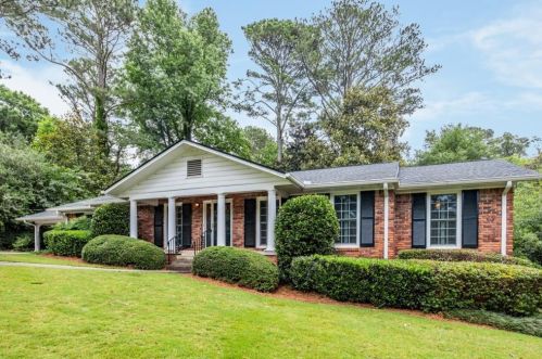4825 Kendall Ct, Atlanta, GA 30342-2776