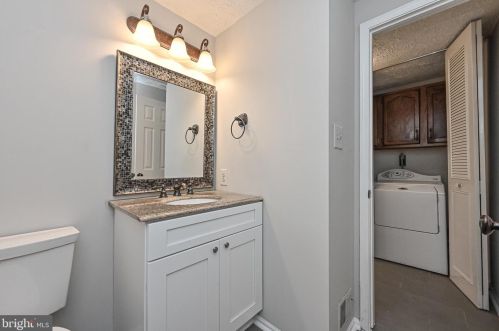 8407 Paige Glen Ave, Springfield VA  22152-3543 exterior