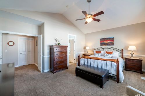 1238 Bateman Pt Dr, Taylorsville UT 84084-2590 exterior