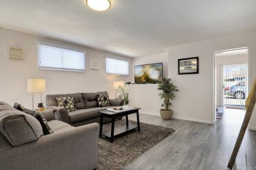 1401 Villa St, Riverside CA  92507-1332 exterior