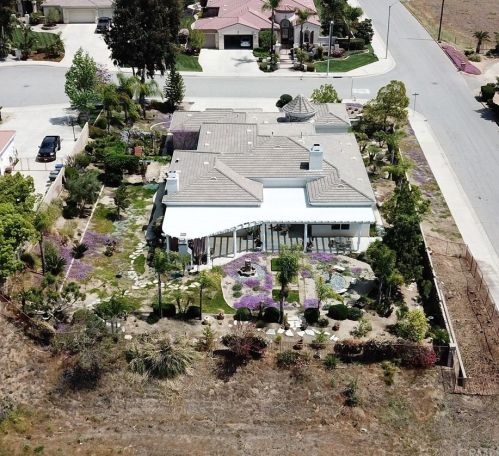 7565 Sun Blossom Ct, Riverside CA  92508-6627 exterior